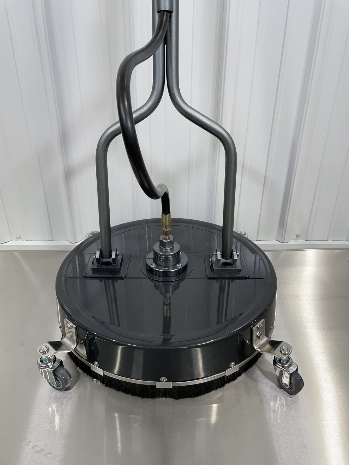 20" Scrubber with Caster Wheels Easiwash